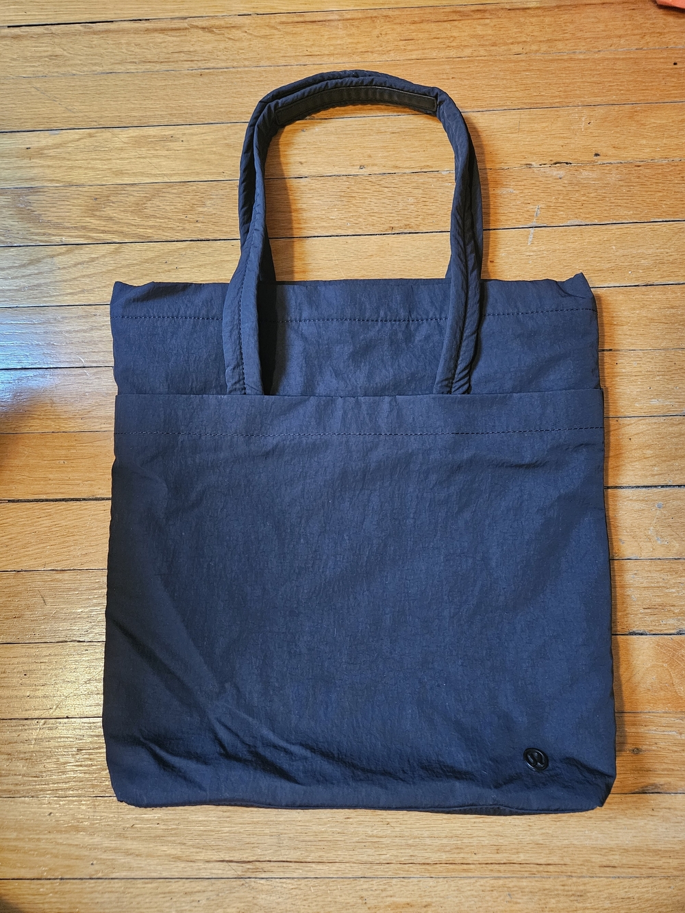 lululemon On My Level Black Zip Up Everyday Tote